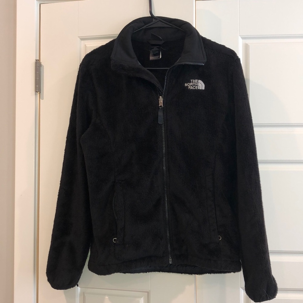 Black Women’s North Face jacket